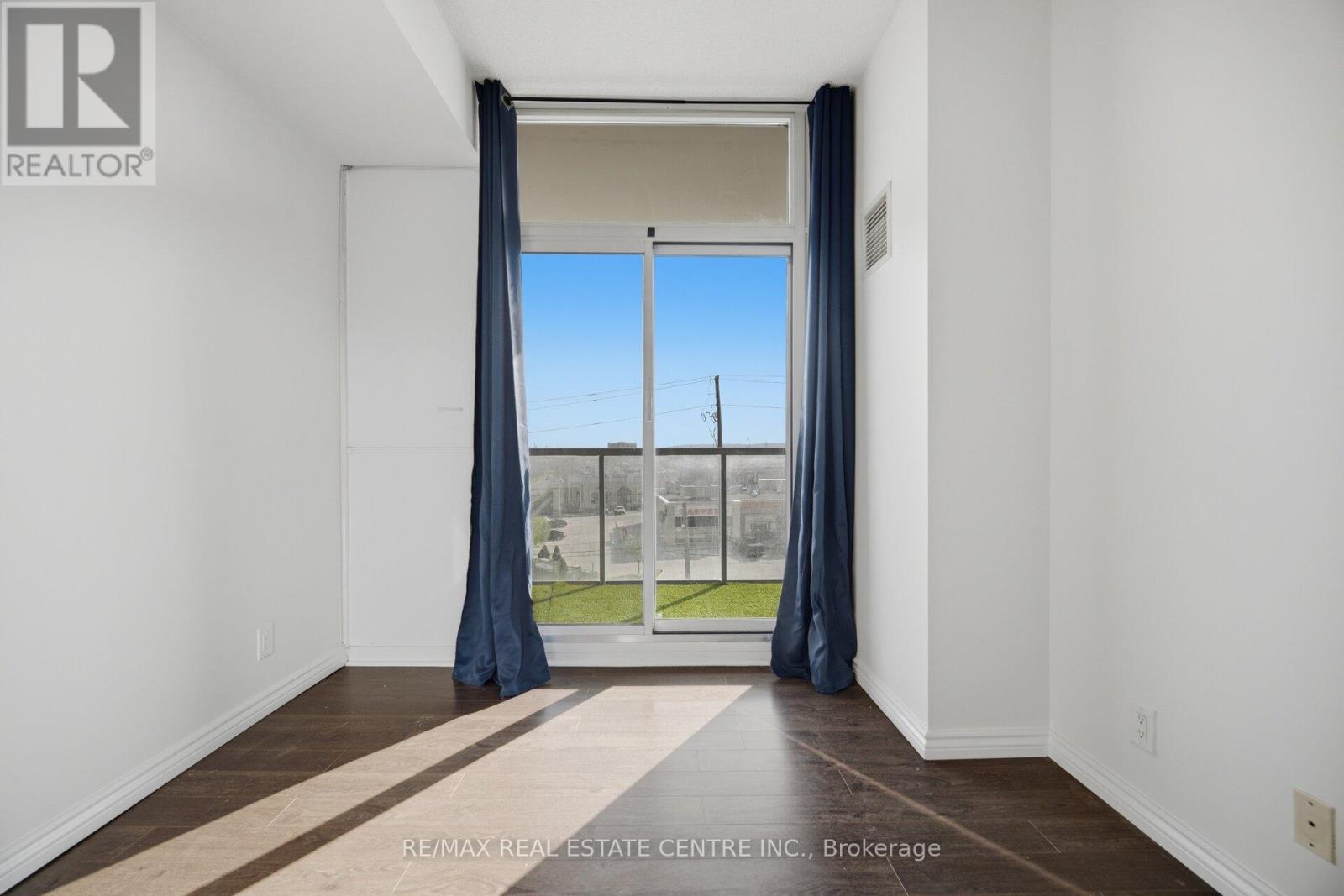 405 - 1940 IRONSTONE DRIVE, Burlington (Uptown), Ontario, L7L0E4 — Photo 20