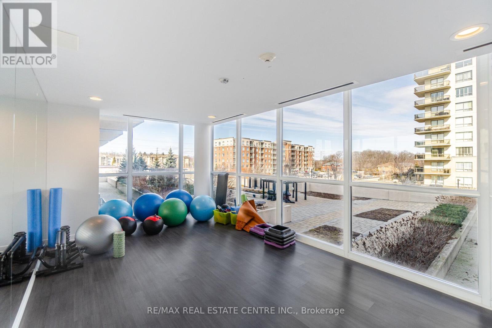 405 - 1940 IRONSTONE DRIVE, Burlington (Uptown), Ontario, L7L0E4 — Photo 43