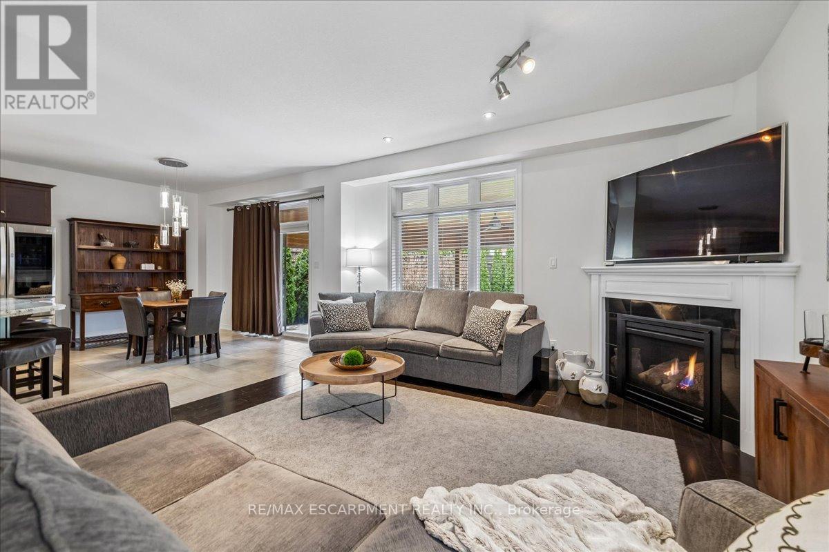 204 VINTON ROAD, Hamilton (Meadowlands), Ontario, L9K0G8 — Photo 10