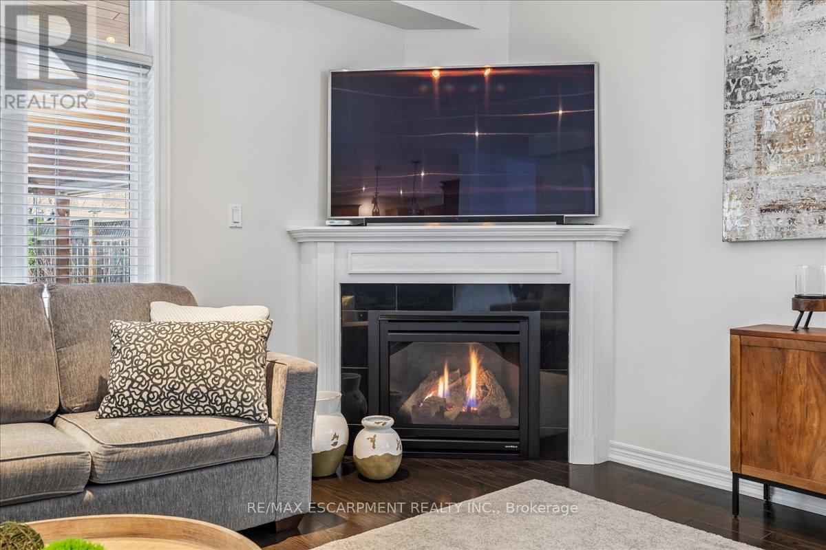 204 VINTON ROAD, Hamilton (Meadowlands), Ontario, L9K0G8 — Photo 13