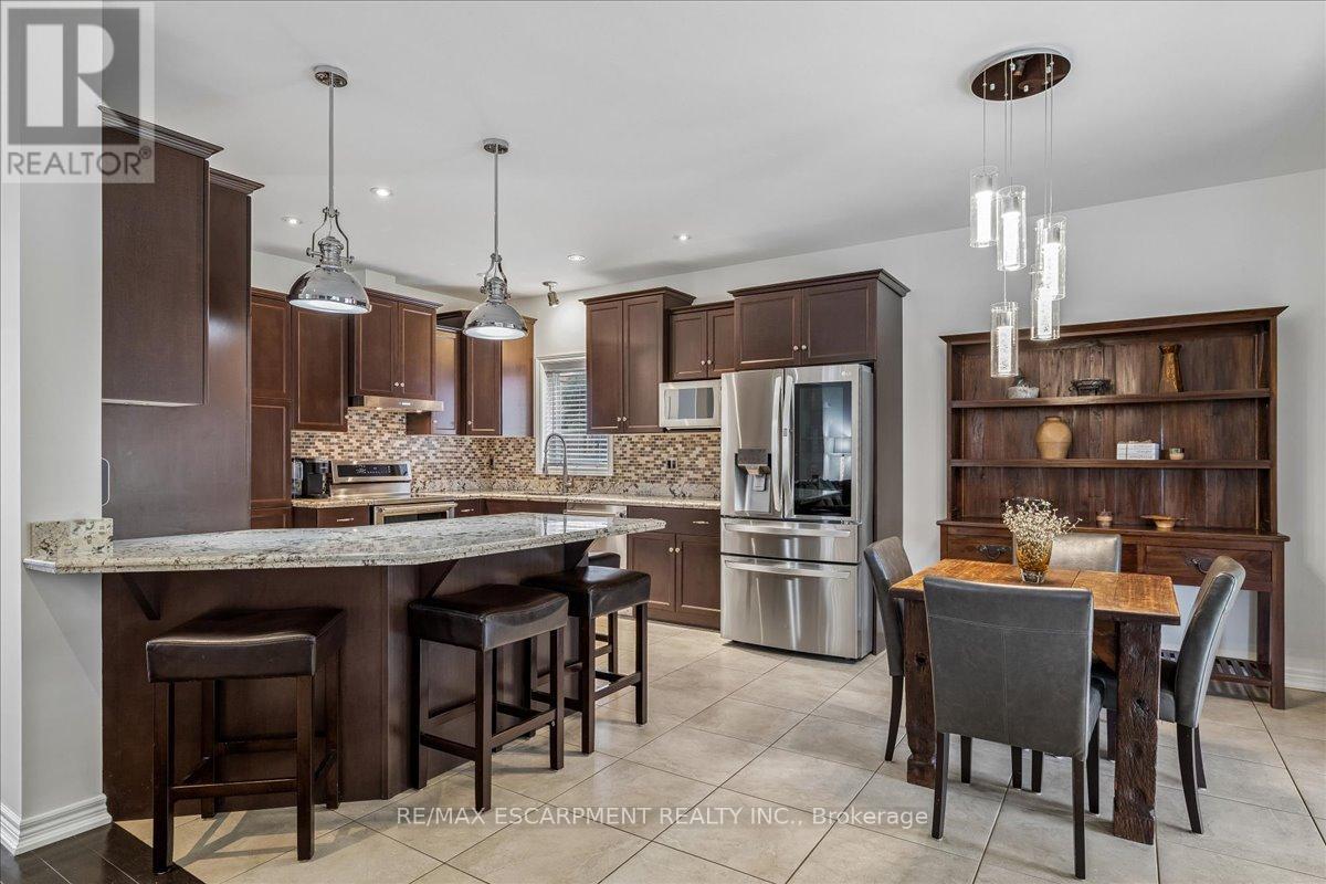 204 VINTON ROAD, Hamilton (Meadowlands), Ontario, L9K0G8 — Photo 16