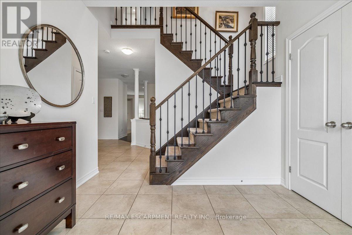 204 VINTON ROAD, Hamilton (Meadowlands), Ontario, L9K0G8 — Photo 6