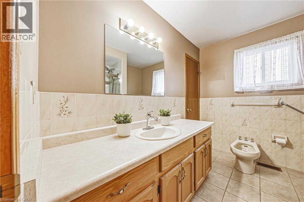 117 STONYBURN Crescent, Cambridge, Ontario, N1R7X2 — Photo 17