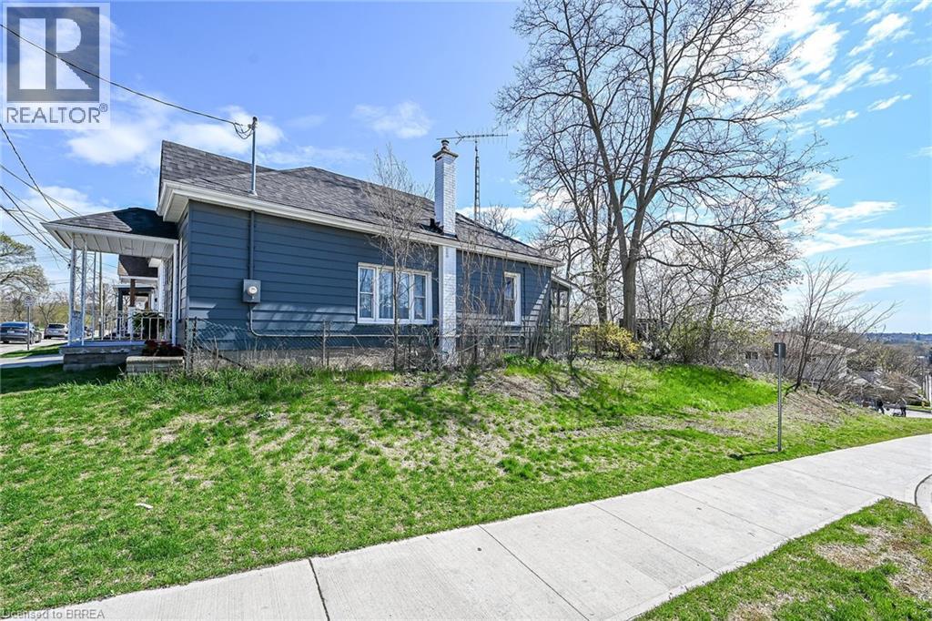 27 HIGH Street, Brantford, Ontario, N3R3Y3 — Photo 6