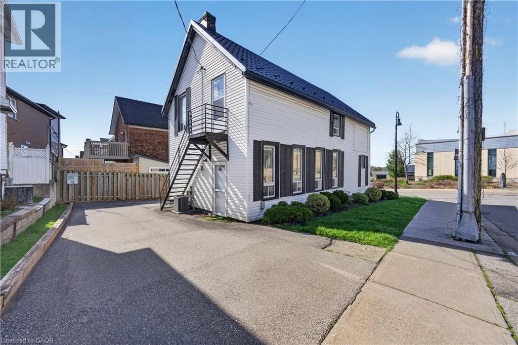 48 CARLISLE Street, St. Catharines, Ontario, L2R4H4 — Photo 3
