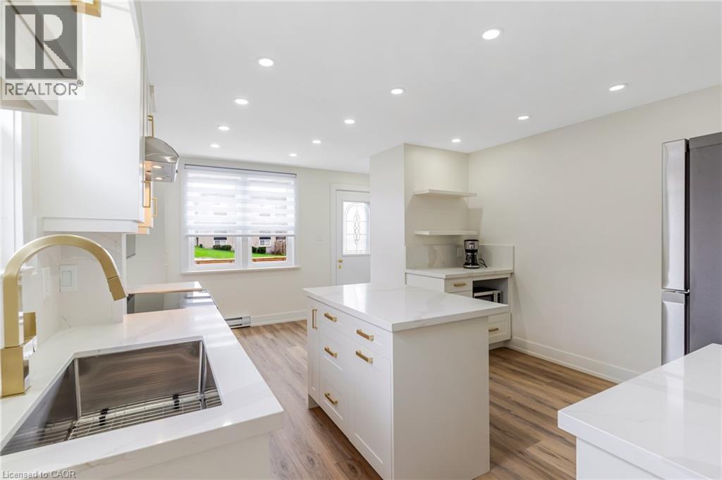 844 STIRLING Avenue S, Kitchener, Ontario, N2M3K3 — Photo 11