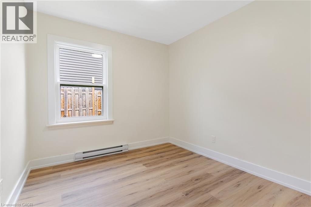 844 STIRLING Avenue S, Kitchener, Ontario, N2M3K3 — Photo 16