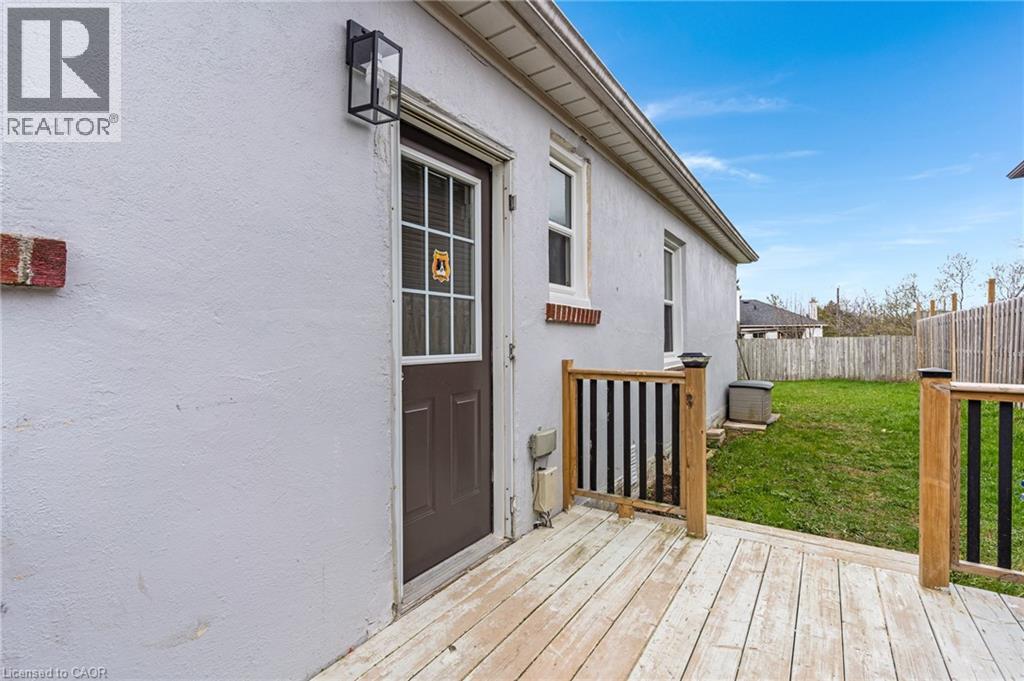844 STIRLING Avenue S, Kitchener, Ontario, N2M3K3 — Photo 36