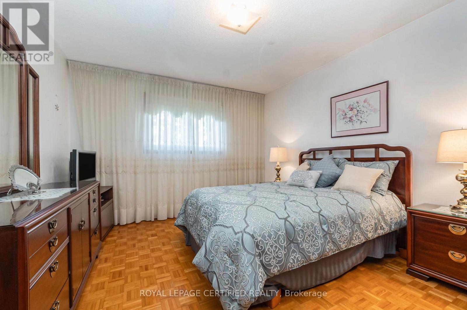 64 MALCOLM CRESCENT, Brampton (Central Park), Ontario, L6S3C8 — Photo 13