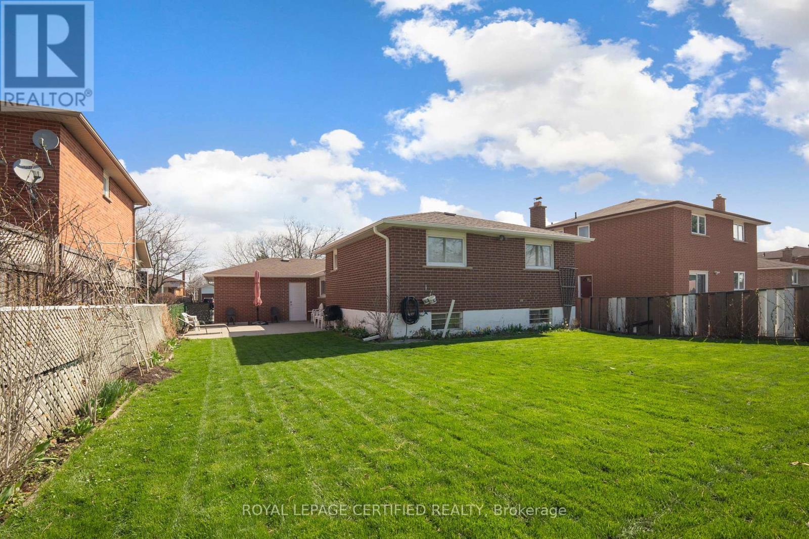 64 MALCOLM CRESCENT, Brampton (Central Park), Ontario, L6S3C8 — Photo 28