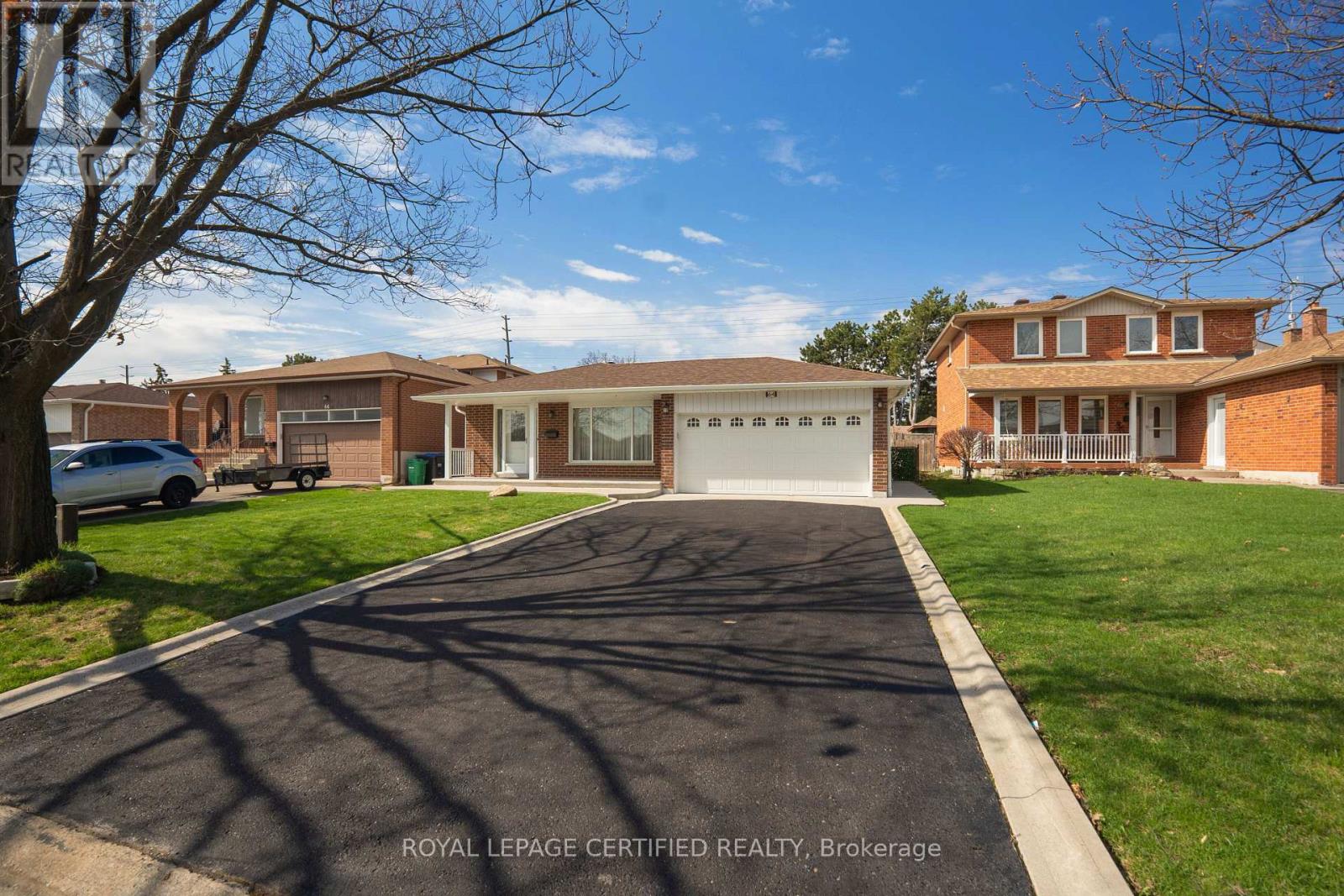 64 MALCOLM CRESCENT, Brampton (Central Park), Ontario, L6S3C8 — Photo 4