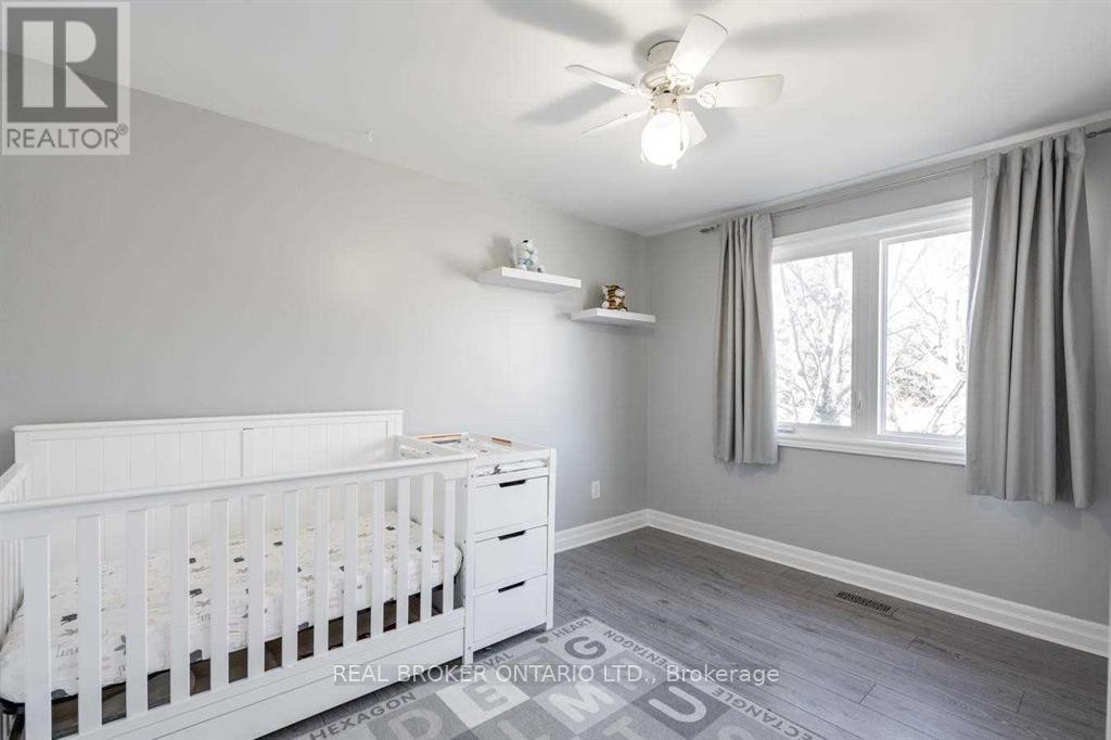 2 CORE CRESCENT, Brampton (Brampton East), Ontario, L6W2G7 — Photo 17