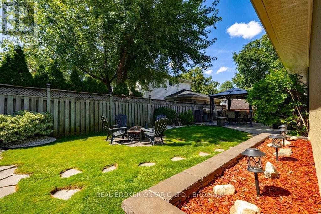 2 CORE CRESCENT, Brampton (Brampton East), Ontario, L6W2G7 — Photo 30