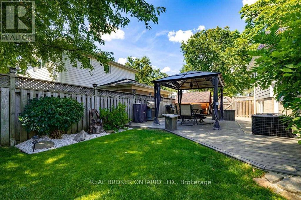 2 CORE CRESCENT, Brampton (Brampton East), Ontario, L6W2G7 — Photo 33