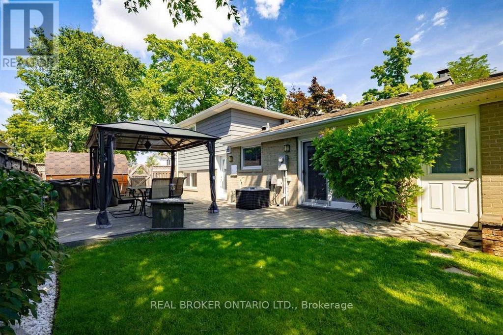 2 CORE CRESCENT, Brampton (Brampton East), Ontario, L6W2G7 — Photo 34