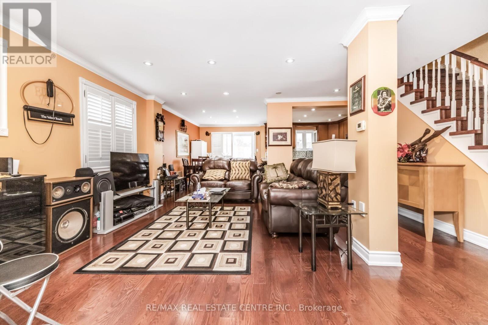 48 HORNE DRIVE, Brampton (Brampton North), Ontario, L6V2V3 — Photo 6
