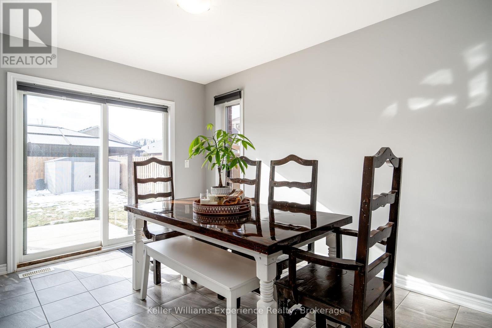 32 HATTON DRIVE, Penetanguishene, Ontario, L9M0V6 — Photo 12