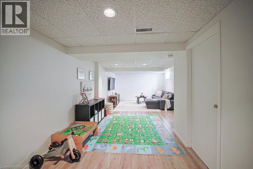 523 BEECHWOOD Drive Unit# 15, Waterloo, Ontario, N2T2G7 — Photo 21