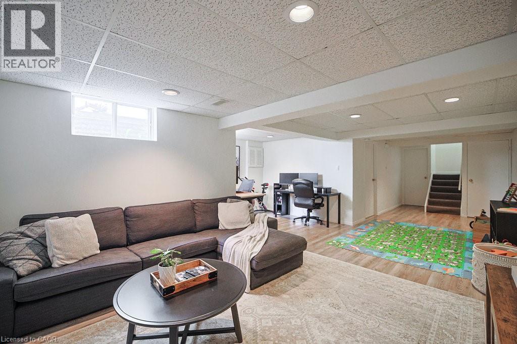 523 BEECHWOOD Drive Unit# 15, Waterloo, Ontario, N2T2G7 — Photo 23