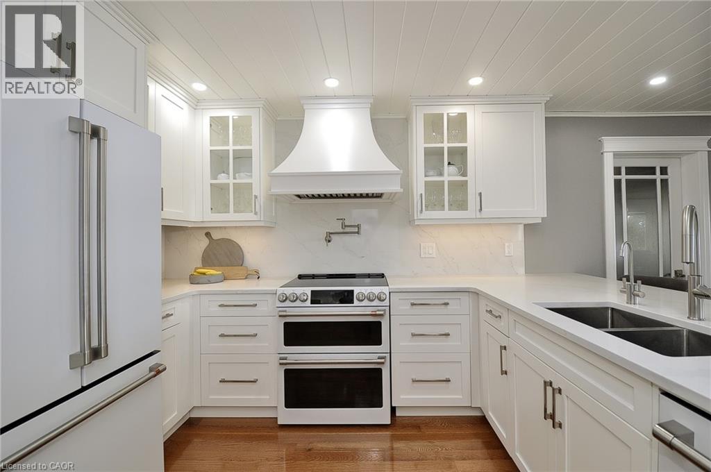 9 LAKE Avenue E, Puslinch, Ontario, N3C2V4 — Photo 12