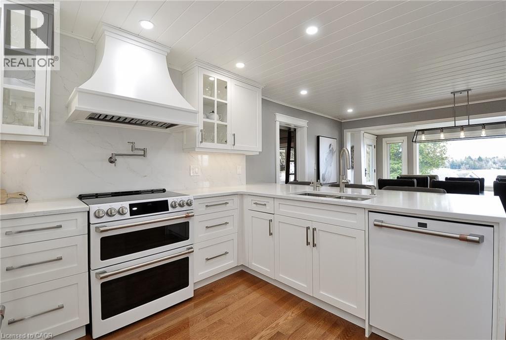 9 LAKE Avenue E, Puslinch, Ontario, N3C2V4 — Photo 9