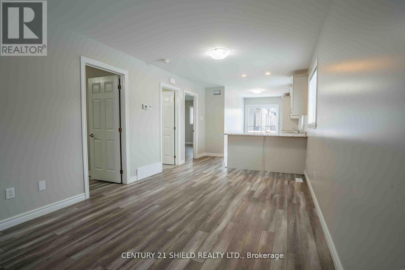 221 THIRD STREET W, Cornwall, Ontario, K6J0B6 — Photo 3