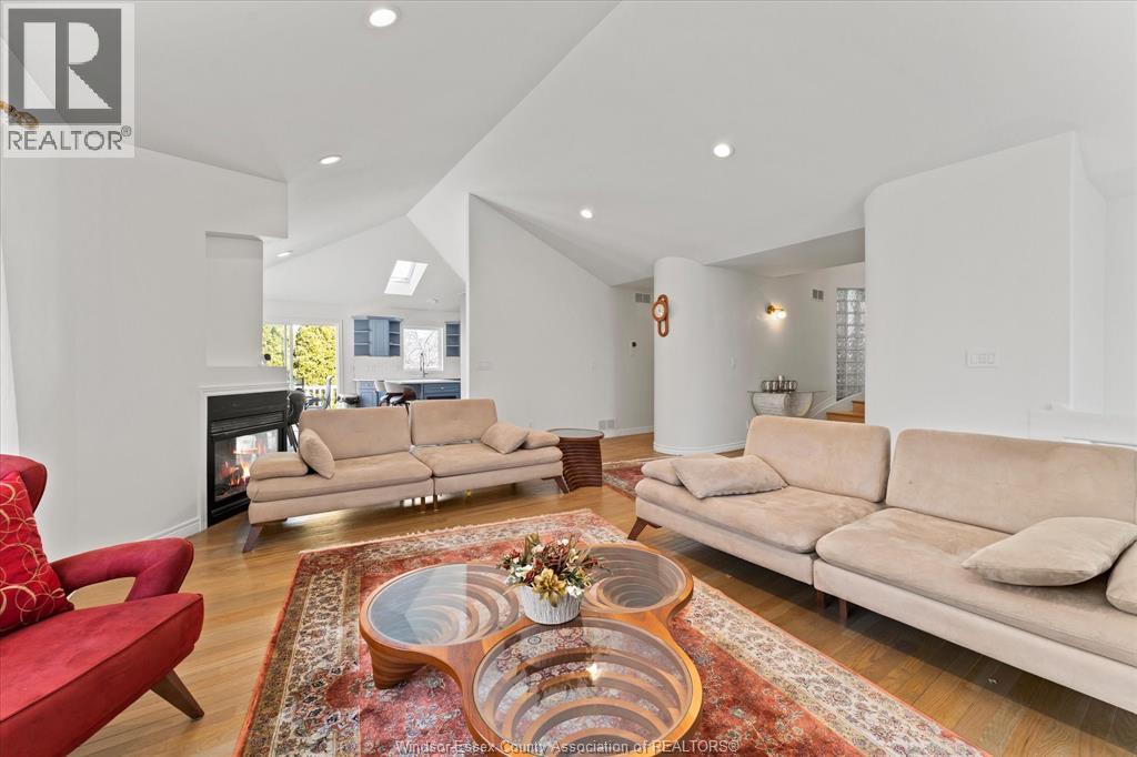 938 NOVA, Windsor, Ontario, N9G2S6 — Photo 8