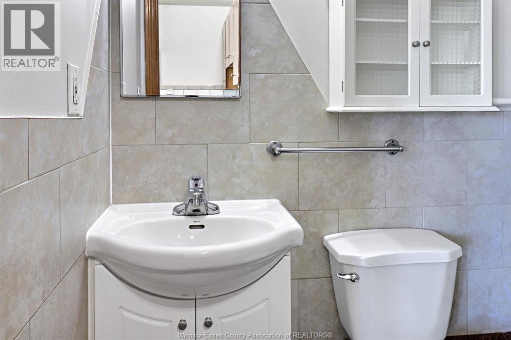 401 PARENT Unit# 2, Windsor, Ontario, N9A2B9 — Photo 6