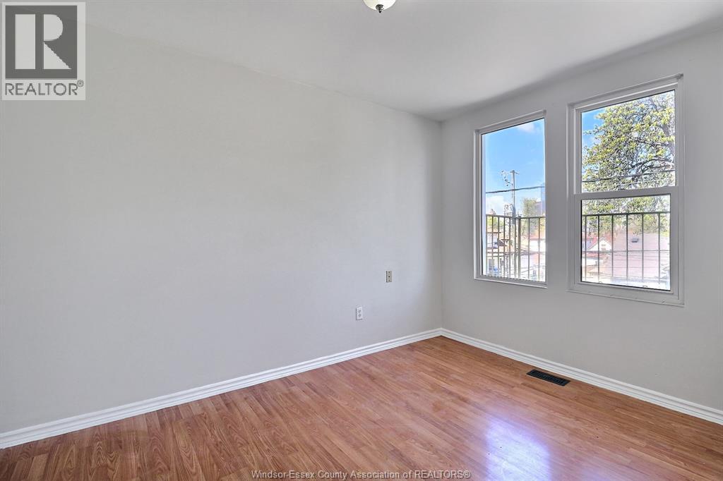 401 PARENT Unit# 2, Windsor, Ontario, N9A2B9 — Photo 8
