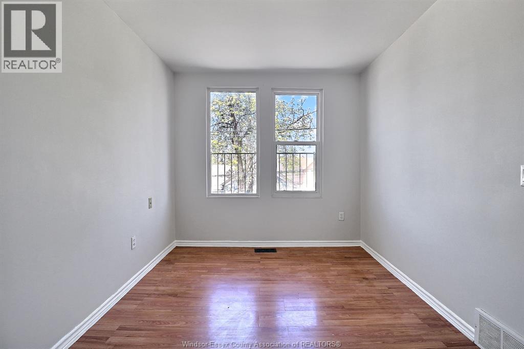 401 PARENT Unit# 2, Windsor, Ontario, N9A2B9 — Photo 9