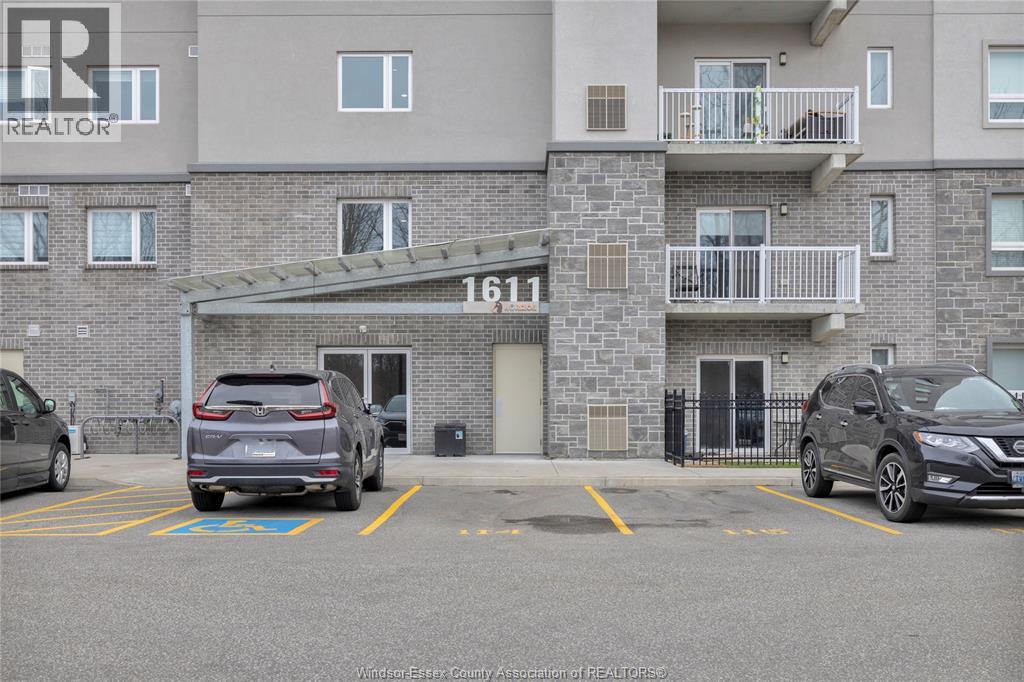 1611 BANWELL Unit# 215, Windsor, Ontario, N8P0G5 — Photo 3