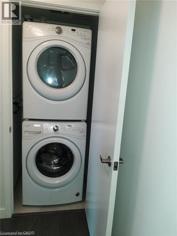 150 SABINA Drive Unit# 207, Oakville, Ontario, L6H7C3 — Photo 21