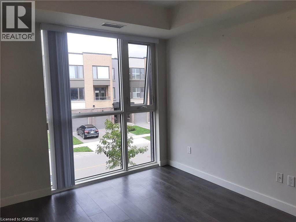 150 SABINA Drive Unit# 207, Oakville, Ontario, L6H7C3 — Photo 9