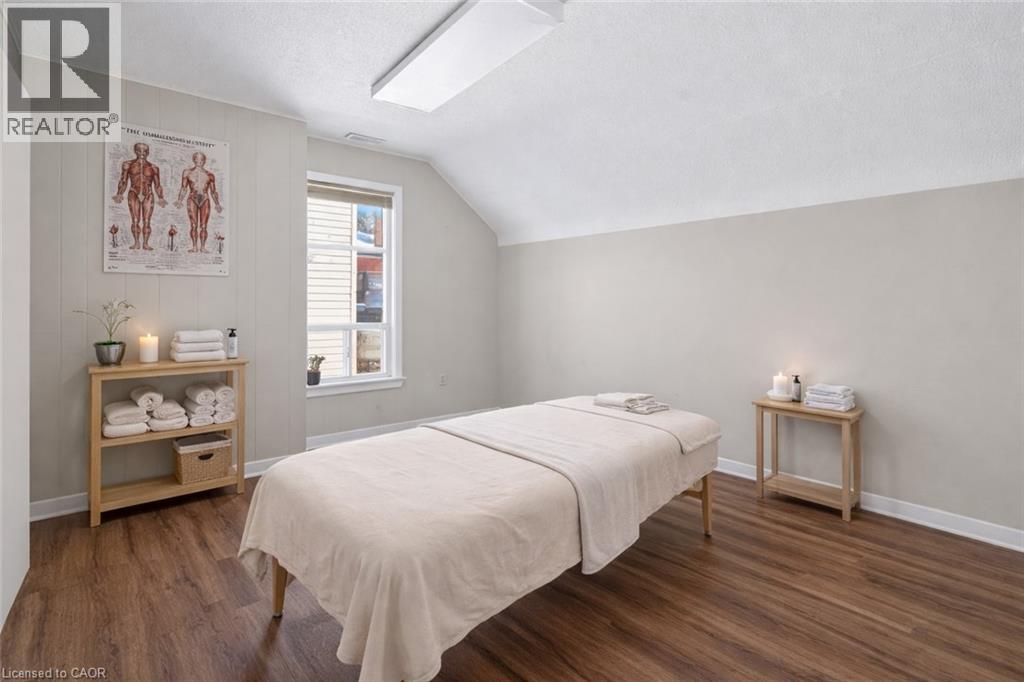 48 CARLISLE Street, St. Catharines, Ontario, L2R4H4 — Photo 10
