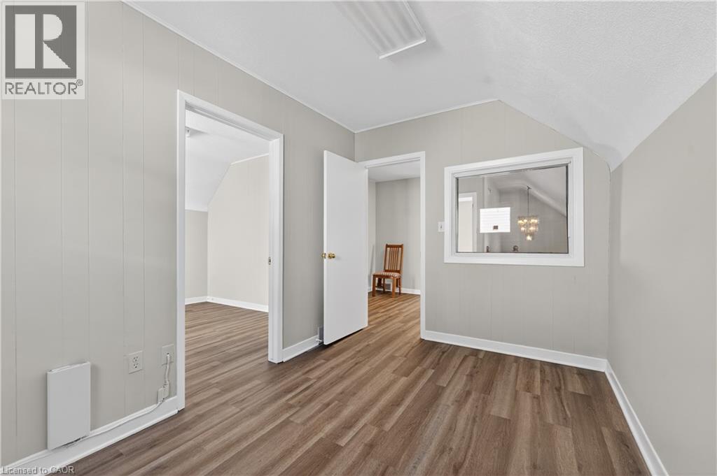 48 CARLISLE Street, St. Catharines, Ontario, L2R4H4 — Photo 14
