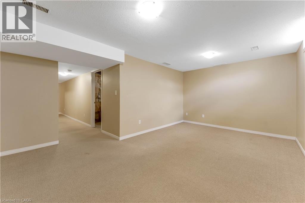 85 ACTIVA Avenue, Kitchener, Ontario, N2E3R4 — Photo 29