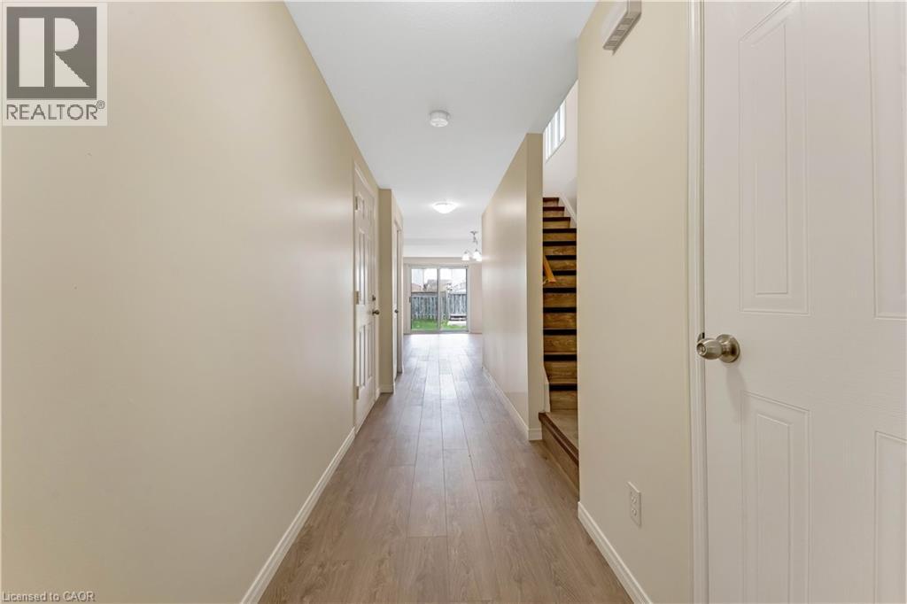 85 ACTIVA Avenue, Kitchener, Ontario, N2E3R4 — Photo 3