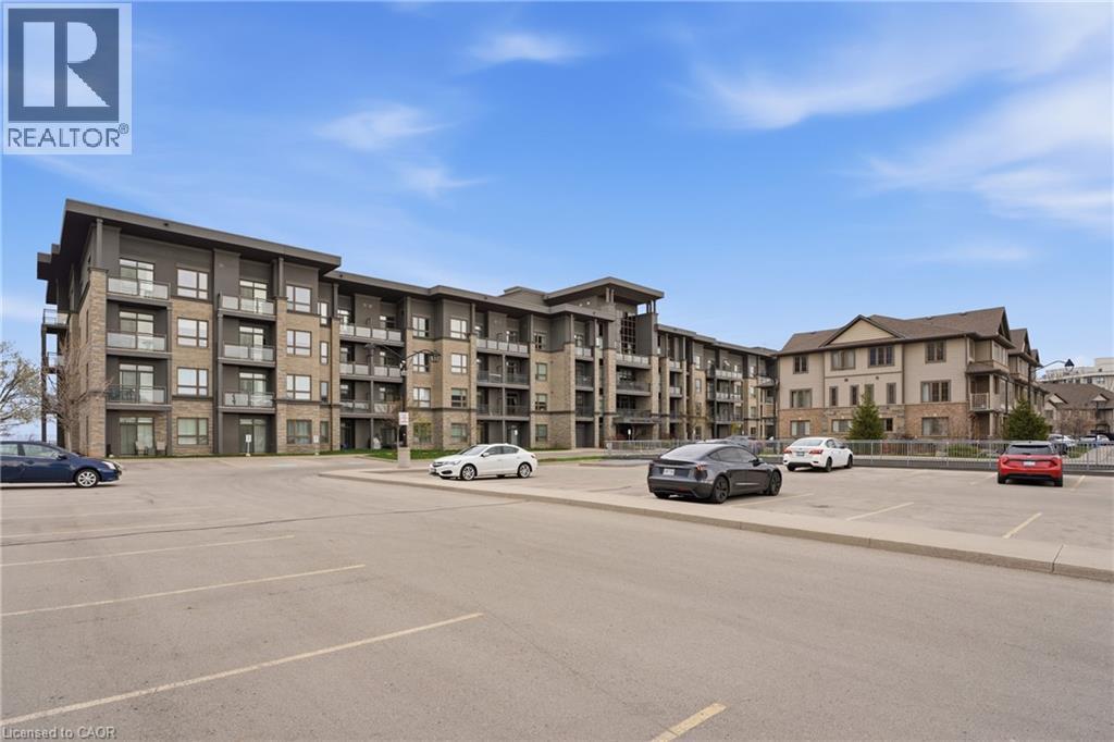 35 SOUTHSHORE Crescent Unit# 330, Hamilton, Ontario, L8E0J2 — Photo 3