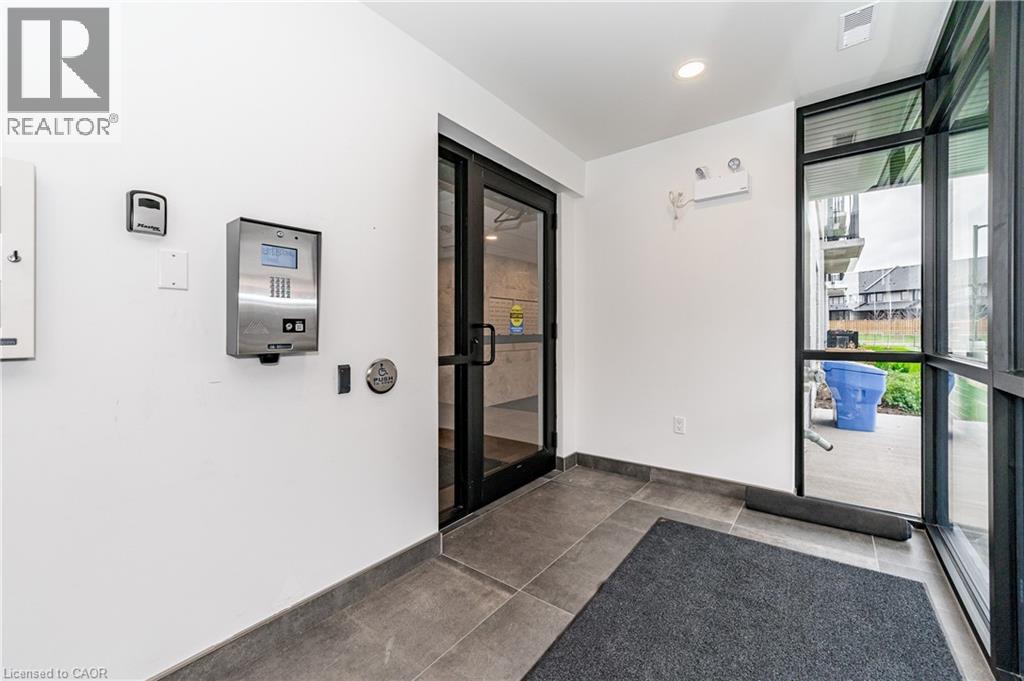99B FARLEY Road Unit# 407, Centre Wellington, Ontario, N1M0J9 — Photo 6