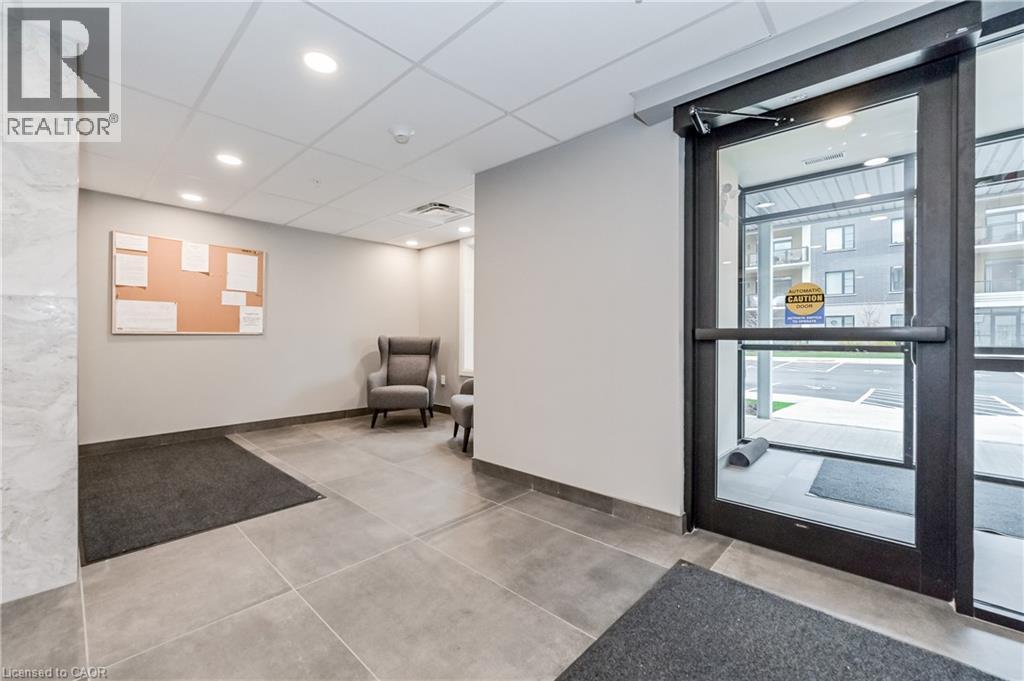 99B FARLEY Road Unit# 407, Centre Wellington, Ontario, N1M0J9 — Photo 8