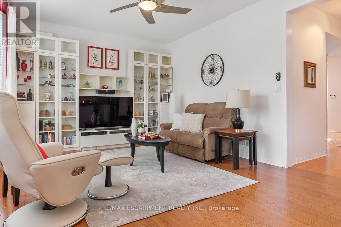 1211 BARR CRESCENT, Milton (BE Beaty), Ontario, L9T6X6 — Photo 11