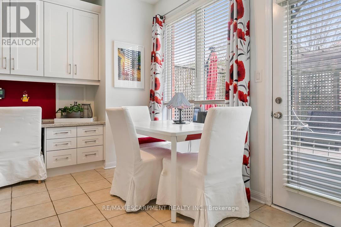 1211 BARR CRESCENT, Milton (BE Beaty), Ontario, L9T6X6 — Photo 19