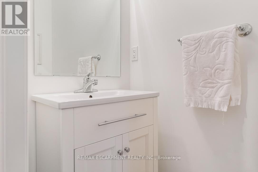 1211 BARR CRESCENT, Milton (BE Beaty), Ontario, L9T6X6 — Photo 21