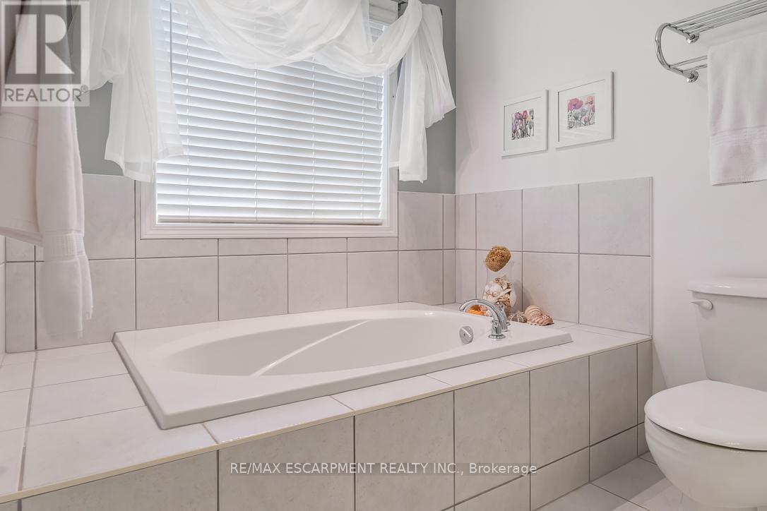 1211 BARR CRESCENT, Milton (BE Beaty), Ontario, L9T6X6 — Photo 27