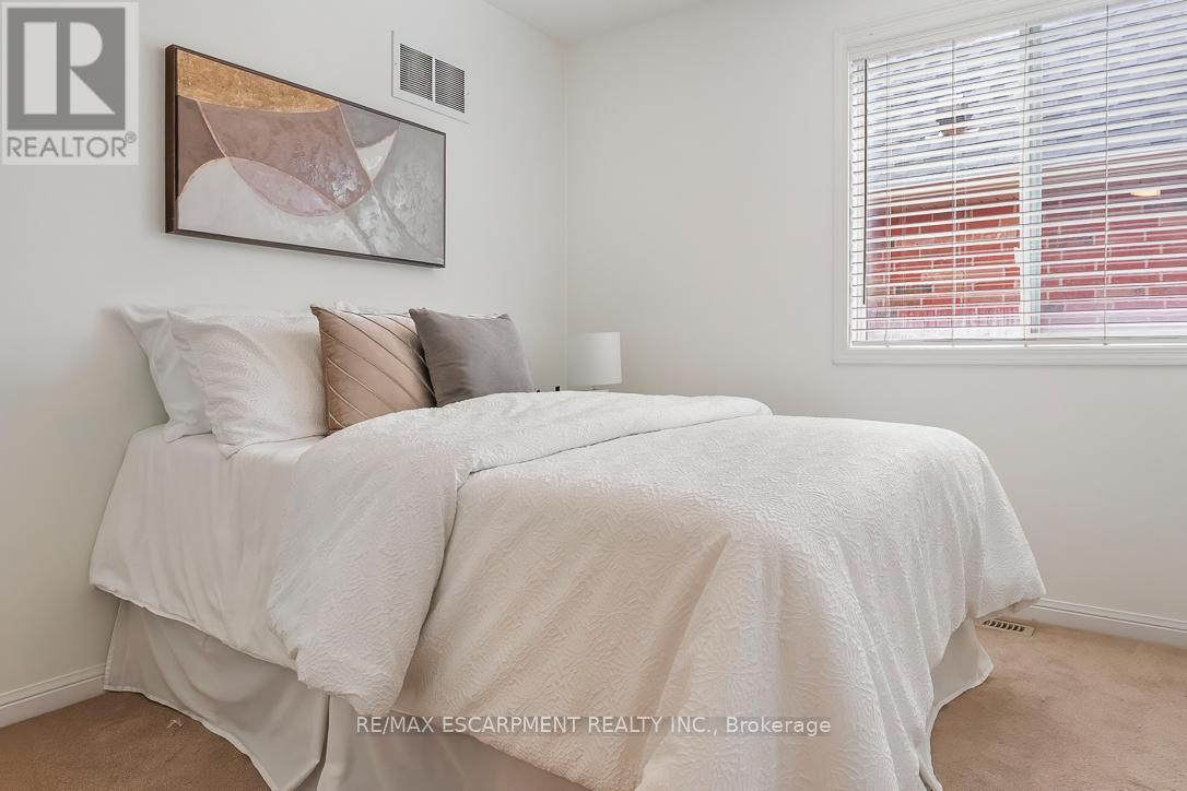 1211 BARR CRESCENT, Milton (BE Beaty), Ontario, L9T6X6 — Photo 28