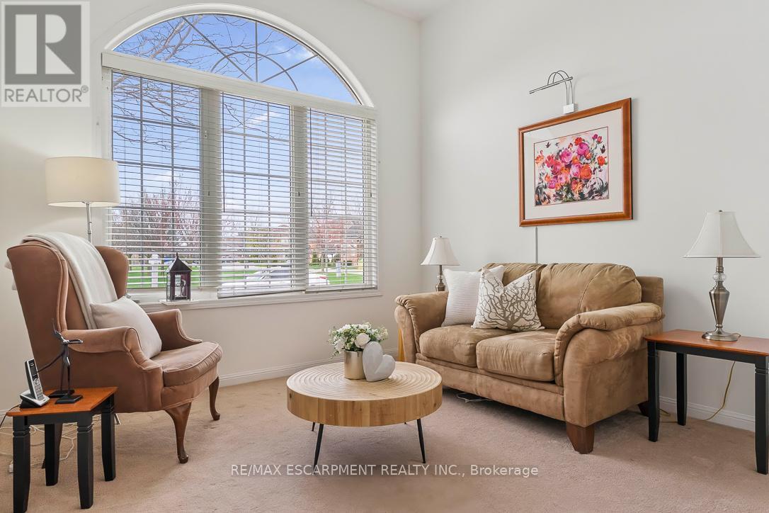 1211 BARR CRESCENT, Milton (BE Beaty), Ontario, L9T6X6 — Photo 6