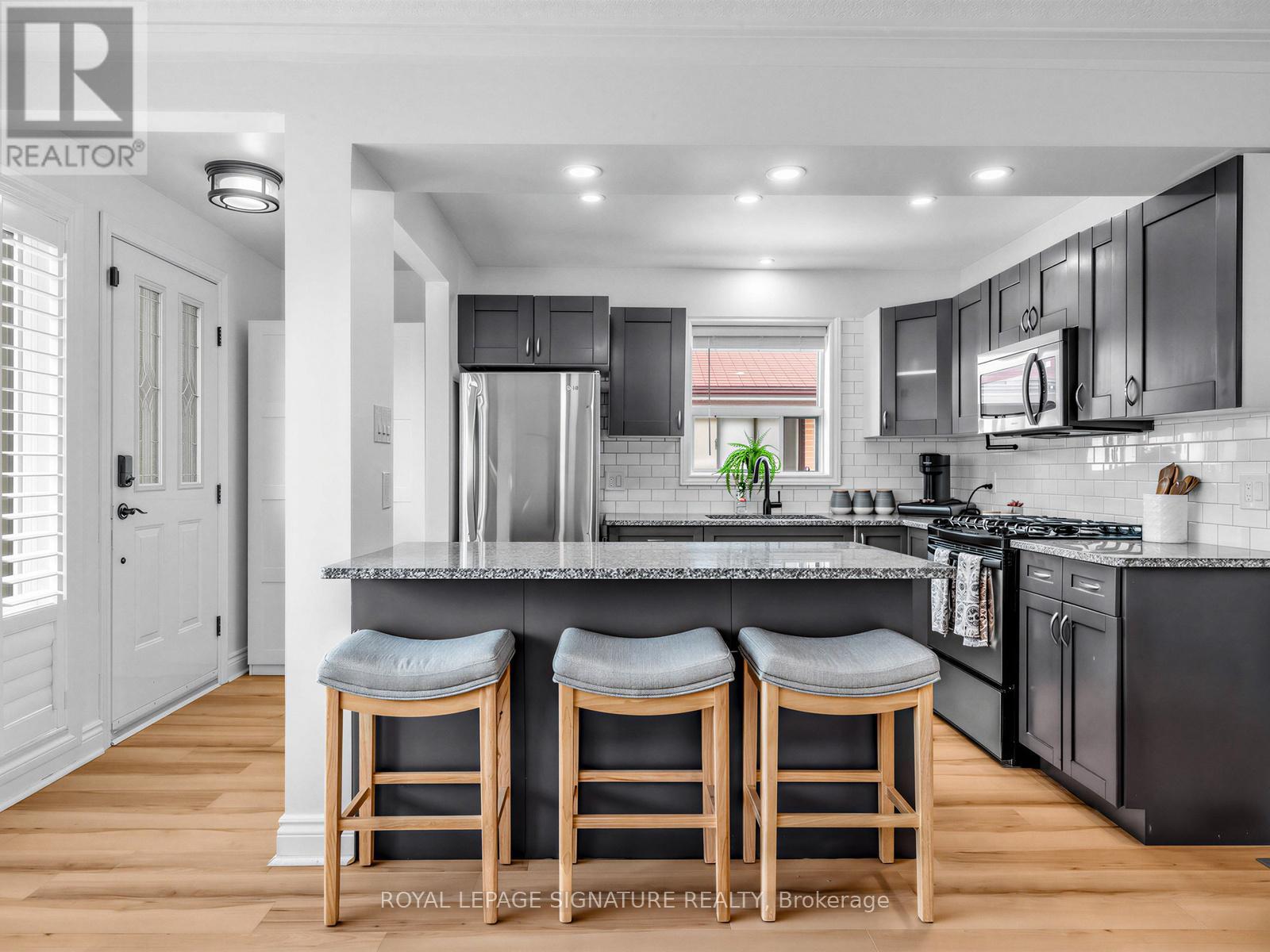 78 FOXRUN AVENUE, Toronto (Downsview-Roding-CFB), Ontario, M3L1L8 — Photo 4