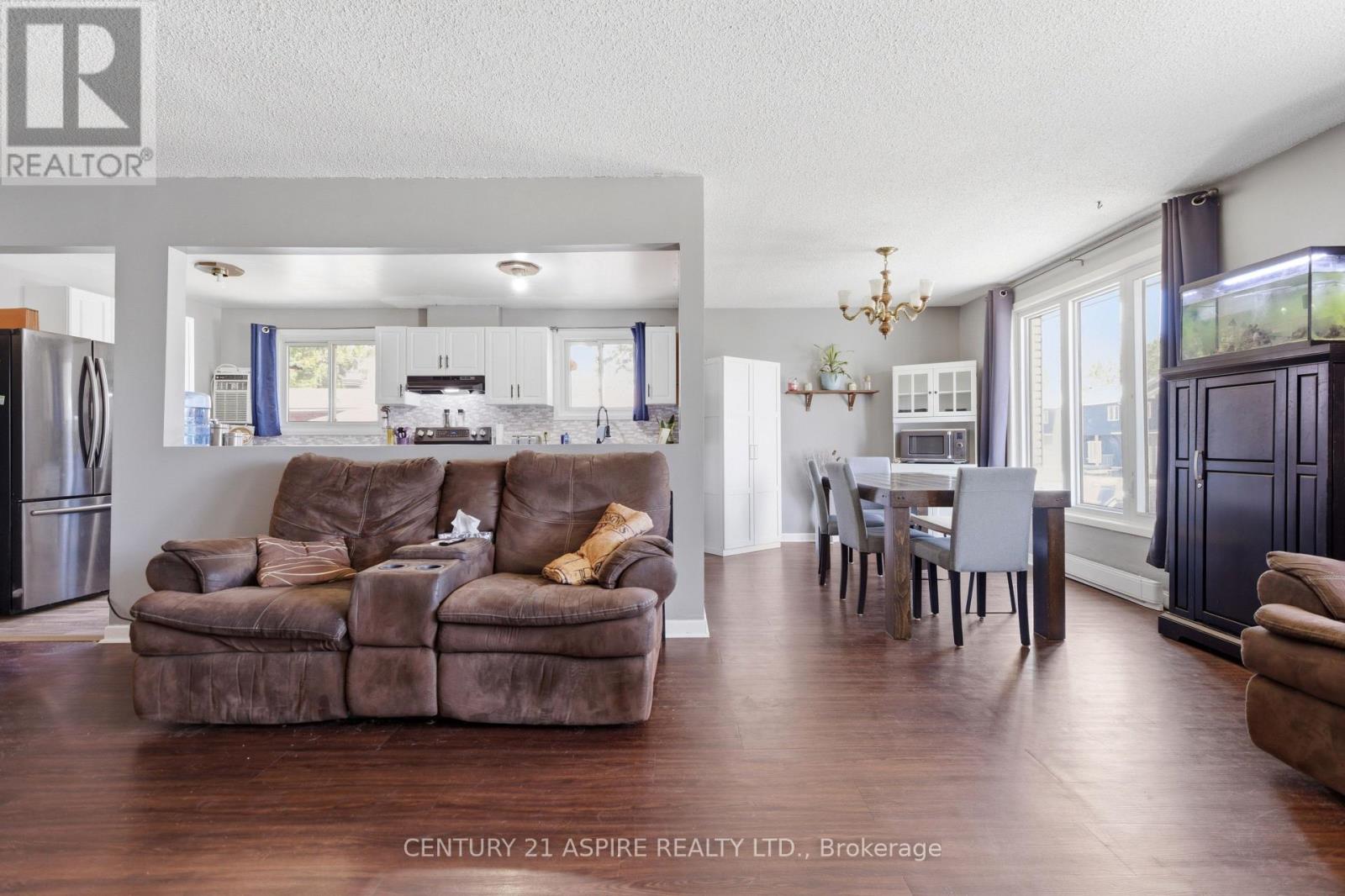 93 FRONTENAC CRESCENT, Deep River, Ontario, K0J1P0 — Photo 11