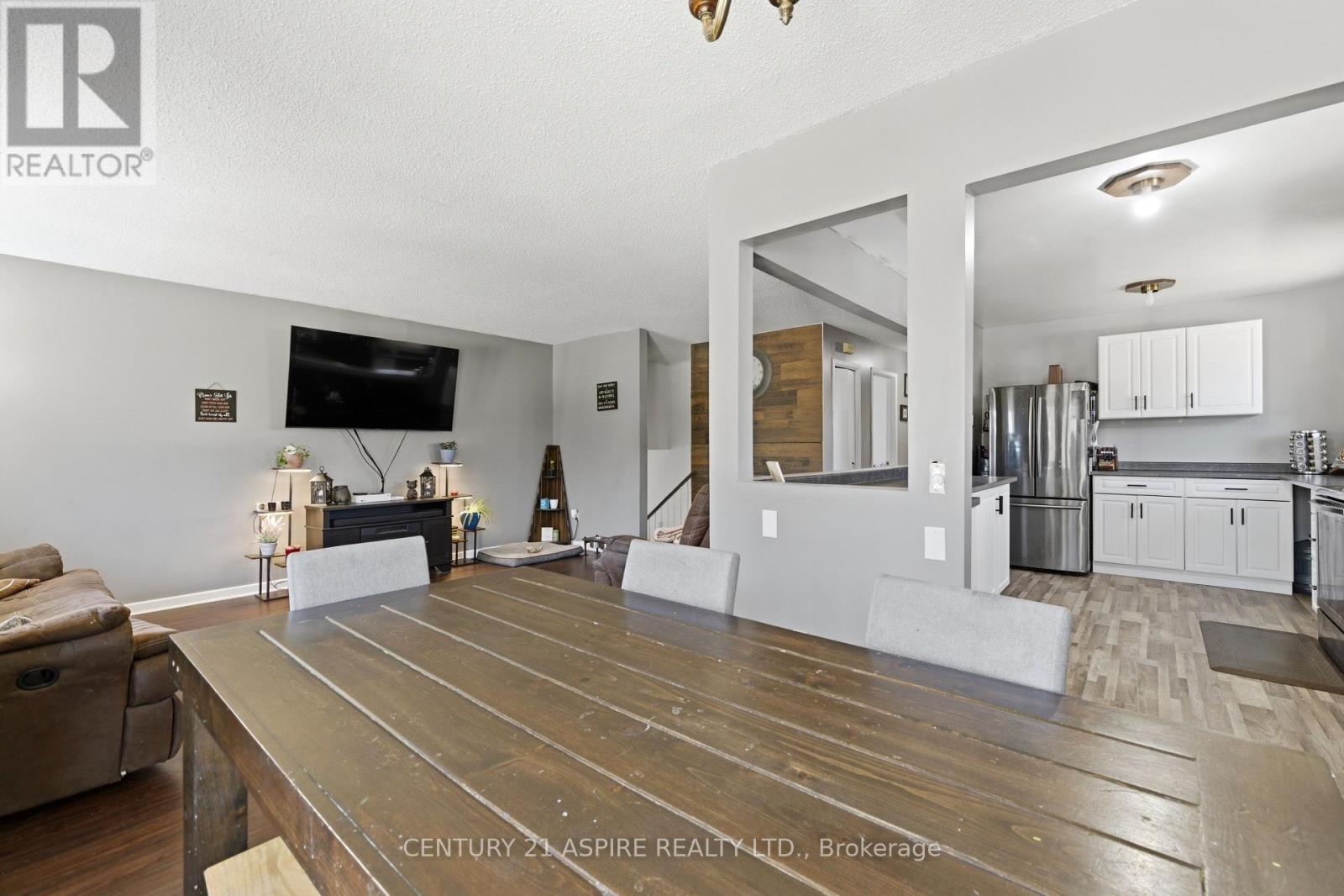 93 FRONTENAC CRESCENT, Deep River, Ontario, K0J1P0 — Photo 14