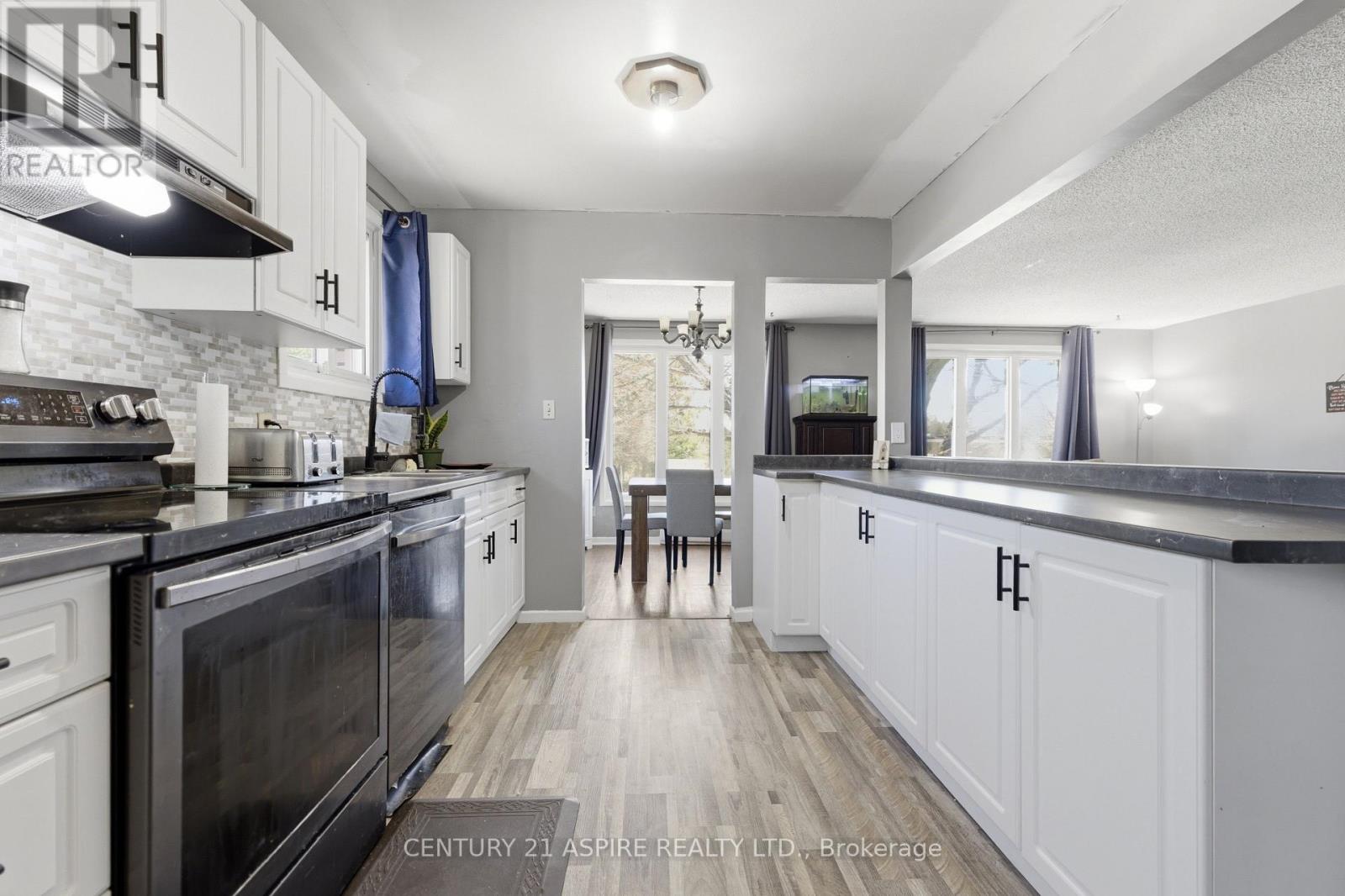 93 FRONTENAC CRESCENT, Deep River, Ontario, K0J1P0 — Photo 18